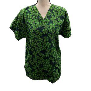 Smart Scrubs Medium Shamrocks Comfy Scrubtop